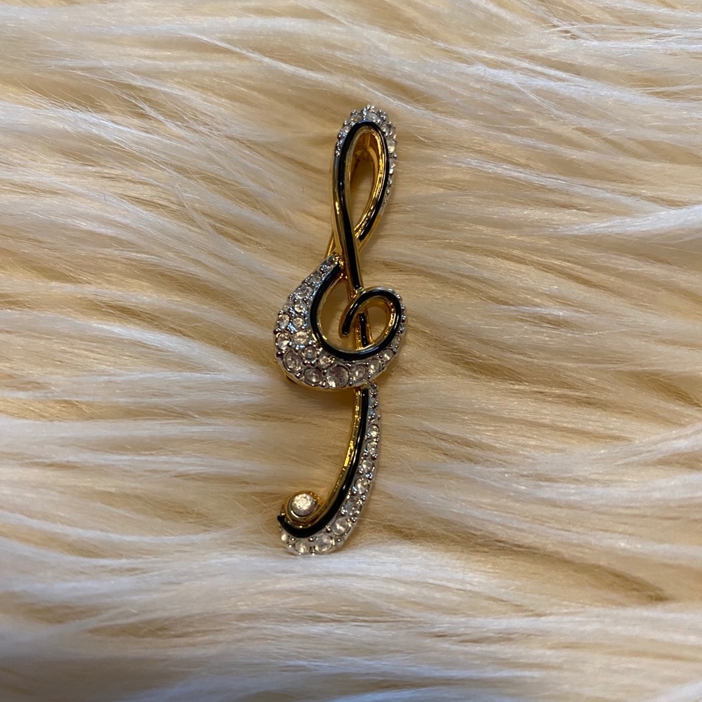 Treble Clef Brooch